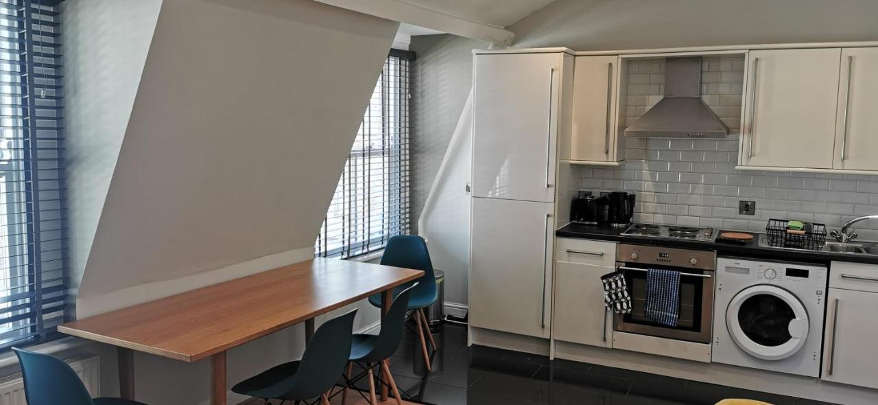 17 South Street Top Flat สการ์โบโรห์ ภายนอก รูปภาพ