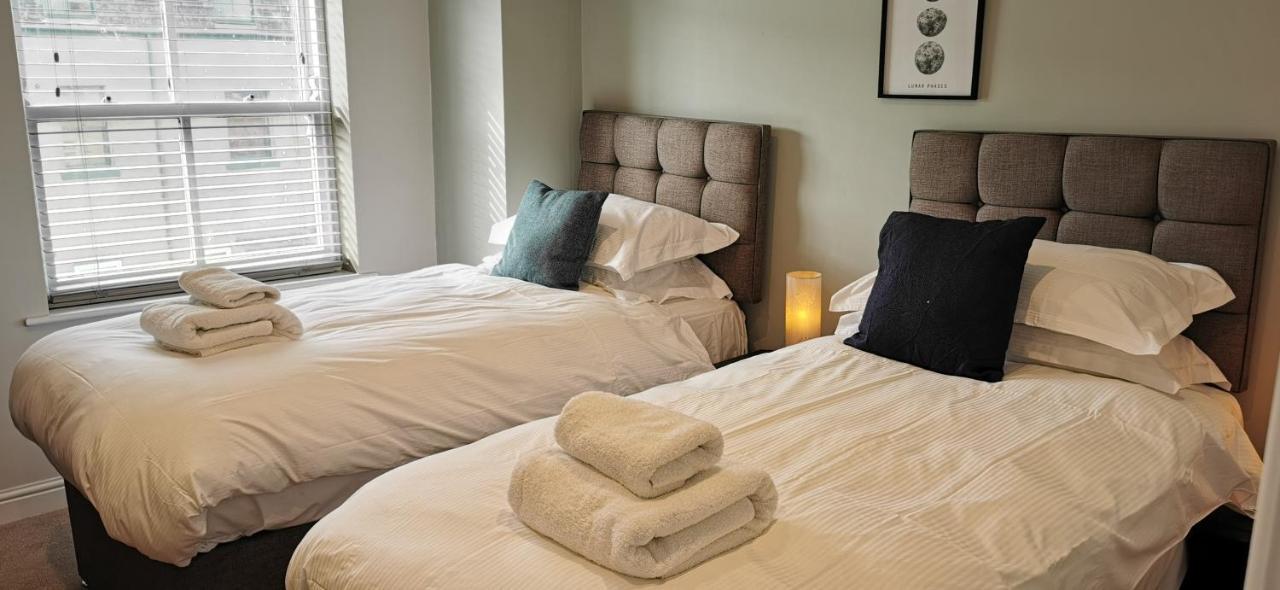 17 South Street Top Flat สการ์โบโรห์ ภายนอก รูปภาพ